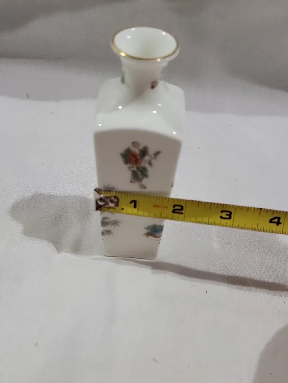 Vintage Wedgwood Kutani Crane Square White Porcelain Bud Vase England